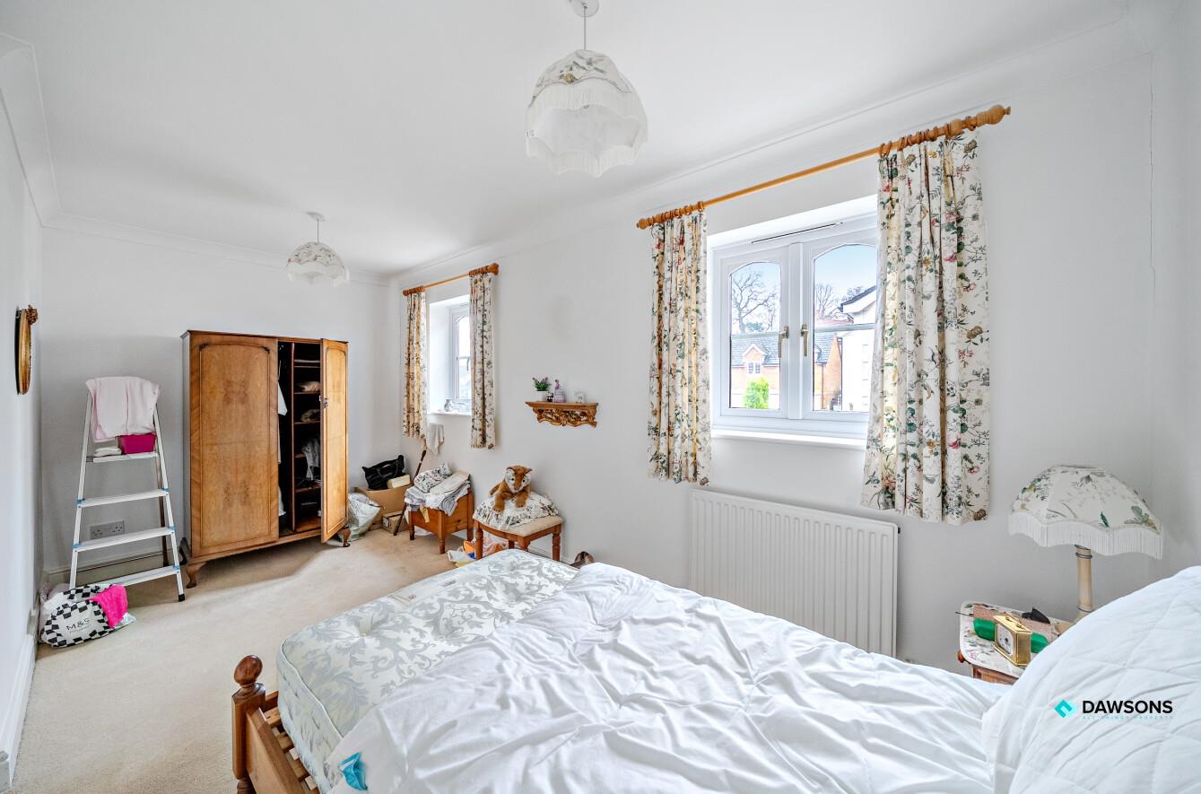 Heneage Drive, West Cross, Swansea, SA3 5BR